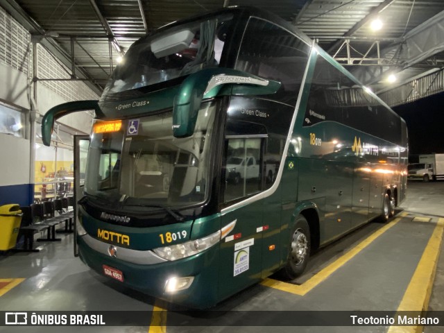 Viação Motta 18019 na cidade de Presidente Prudente, São Paulo, Brasil, por Teotonio Mariano. Número da foto: #10052456.