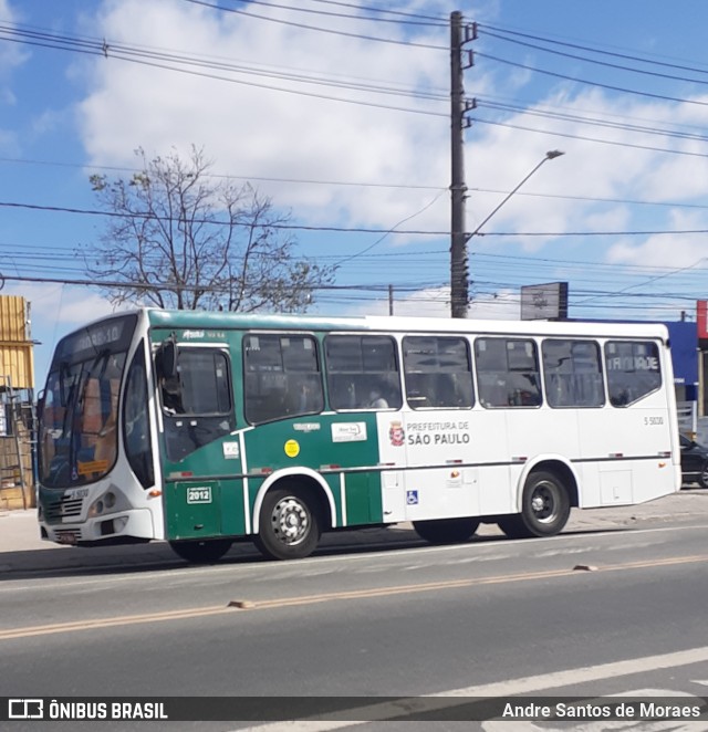 Move 5 5030 na cidade de São Paulo, São Paulo, Brasil, por Andre Santos de Moraes. ID da foto: 10053484.