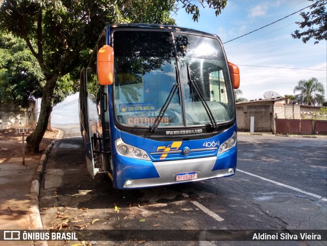 Transportadora Tamboré 4064 na cidade de São Roque, São Paulo, Brasil, por Aldinei Silva Vieira . Número da foto: #10053107.
