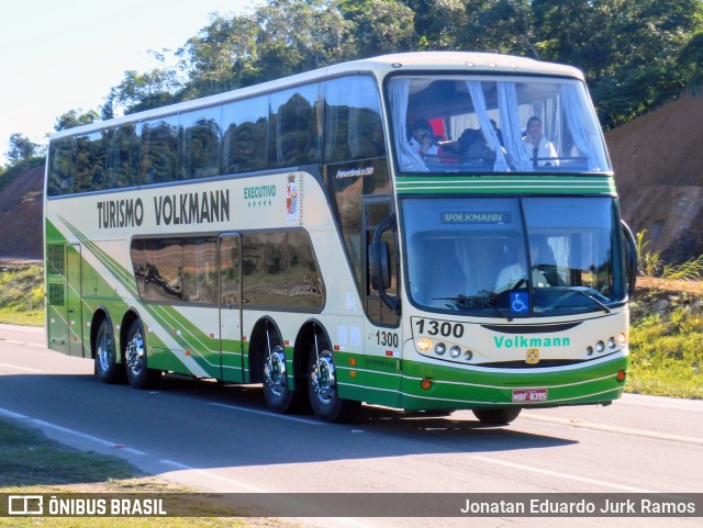 Empresa de Transportes Coletivos Volkmann 1300 na cidade de Gaspar, Santa Catarina, Brasil, por Jonatan Eduardo Jurk Ramos. Número da foto: #10106896.