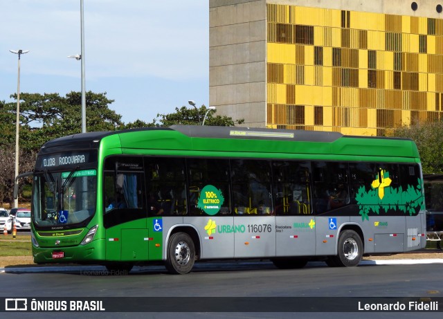 Viação Piracicabana Distrito Federal 116076 na cidade de Brasília, Distrito Federal, Brasil, por Leonardo Fidelli. ID da foto: 10106476.