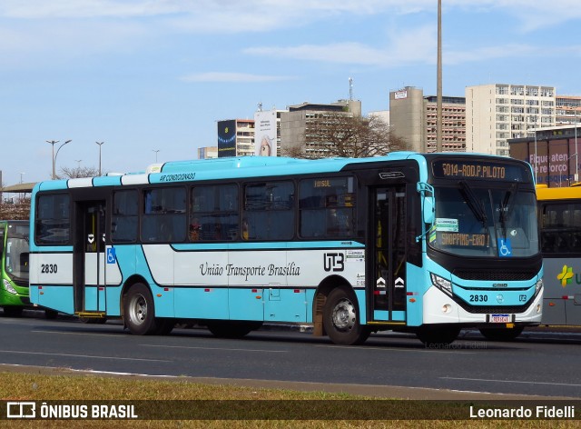 UTB - União Transporte Brasília 2830 na cidade de Brasília, Distrito Federal, Brasil, por Leonardo Fidelli. ID da foto: 10106432.