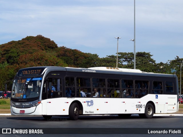 TCB - Sociedade de Transportes Coletivos de Brasília 1090-1 na cidade de Brasília, Distrito Federal, Brasil, por Leonardo Fidelli. Número da foto: #10106490.