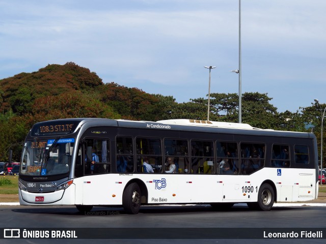 TCB - Sociedade de Transportes Coletivos de Brasília 1090-1 na cidade de Brasília, Distrito Federal, Brasil, por Leonardo Fidelli. ID da foto: 10106490.