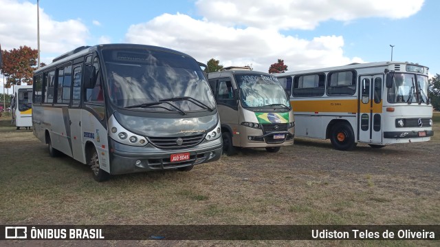 Ônibus Particulares 9045 na cidade de Taguatinga, Distrito Federal, Brasil, por Udiston Teles de Oliveira. Número da foto: #10110734.