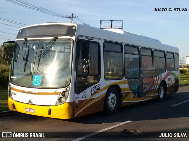 Companhia Carris Porto-Alegrense 0994 na cidade de Porto Alegre, Rio Grande do Sul, Brasil, por JULIO SILVA. Número da foto: #10117578.