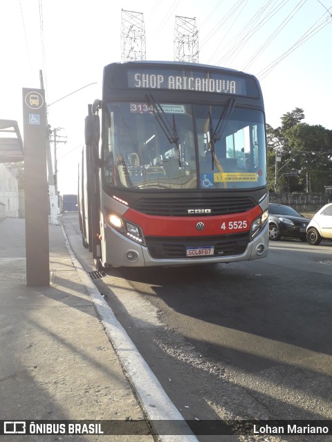 Allibus Transportes 4 5525 na cidade de São Paulo, São Paulo, Brasil, por Lohan Mariano. ID da foto: 10120395.