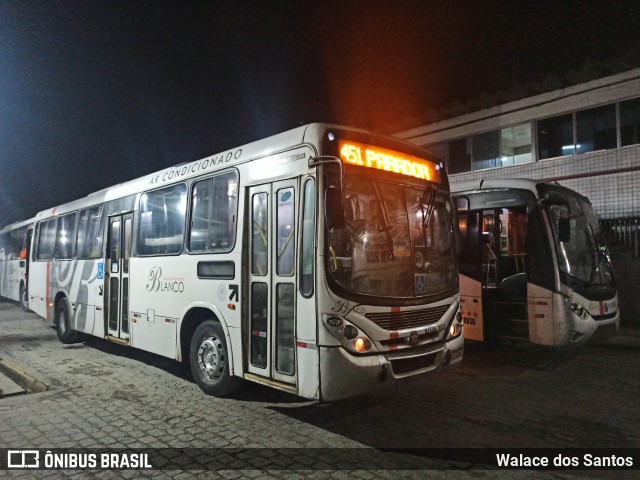 Transportes Blanco RJ 136.153 na cidade de Queimados, Rio de Janeiro, Brasil, por Walace dos Santos. ID da foto: 10120125.