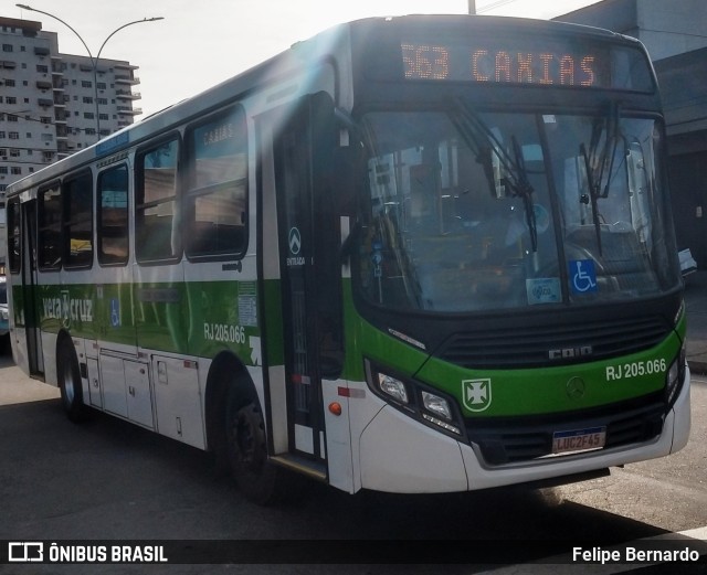 Viação Vera Cruz RJ 205.066 na cidade de Rio de Janeiro, Rio de Janeiro, Brasil, por Felipe Bernardo. ID da foto: 10119978.