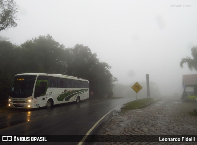 Viação Graciosa 027 na cidade de Morretes, Paraná, Brasil, por Leonardo Fidelli. ID da foto: 10126159.