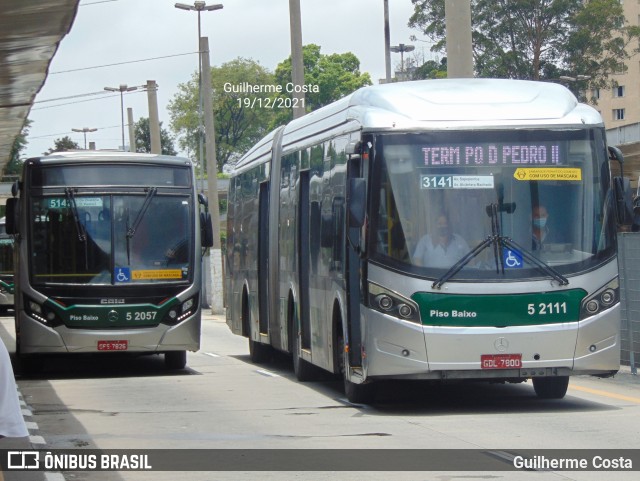 Via Sudeste Transportes S.A. 5 2111 na cidade de São Paulo, São Paulo, Brasil, por Guilherme Costa. ID da foto: 10126041.