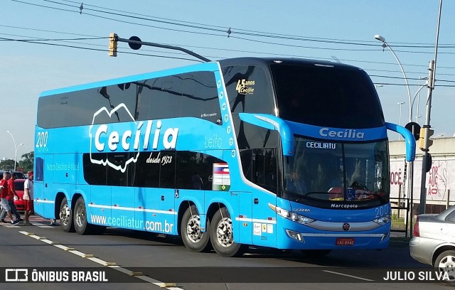 Cecília Tur 200 na cidade de Porto Alegre, Rio Grande do Sul, Brasil, por JULIO SILVA. Número da foto: #10130089.