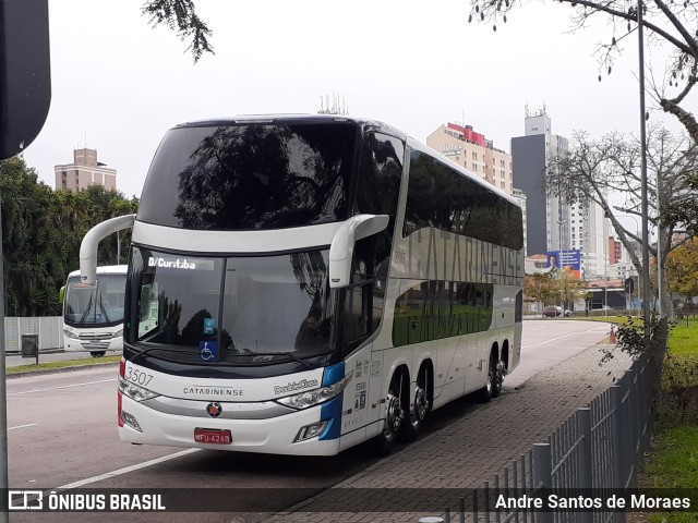 Auto Viação Catarinense 3507 na cidade de Curitiba, Paraná, Brasil, por Andre Santos de Moraes. Número da foto: #10128025.