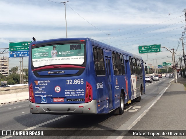 Viação Transdutra 32.665 na cidade de São Paulo, São Paulo, Brasil, por Rafael Lopes de Oliveira. Número da foto: #10059093.