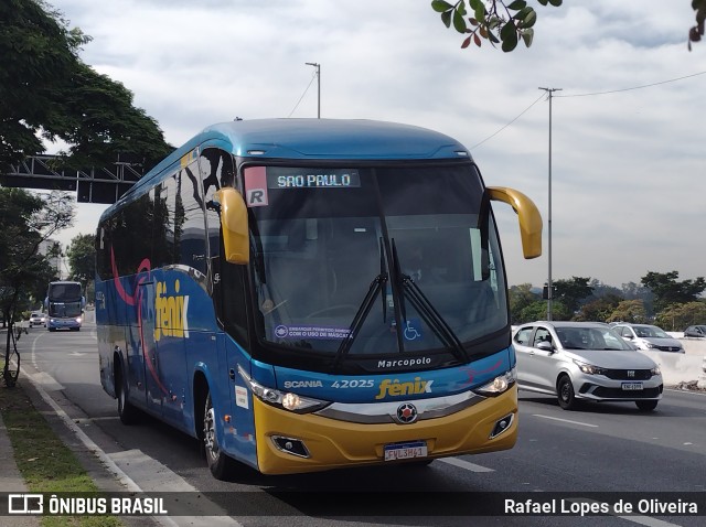 Rápido Expresso Fênix Viação 42025 na cidade de São Paulo, São Paulo, Brasil, por Rafael Lopes de Oliveira. Número da foto: #10058831.