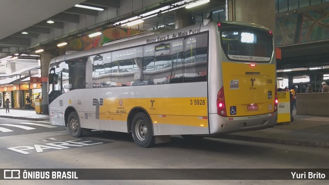 Upbus Qualidade em Transportes 3 5928 na cidade de São Paulo, São Paulo, Brasil, por Yuri Brito. ID da foto: 10058606.