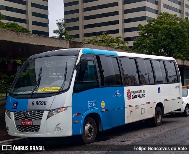 Cooper Líder > A2 Transportes 6 8690 na cidade de São Paulo, São Paulo, Brasil, por Felipe Goncalves do Vale. ID da foto: 10059478.