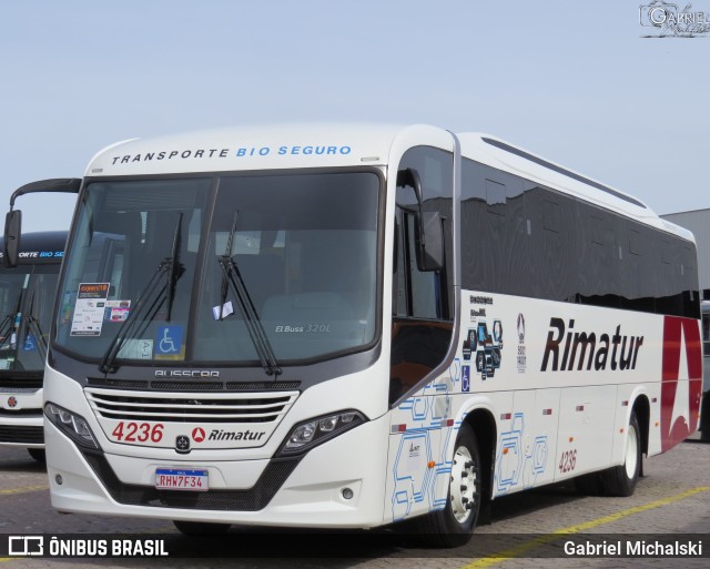 Rimatur Transportes 4236 na cidade de Curitiba, Paraná, Brasil, por Gabriel Michalski. ID da foto: 10058424.