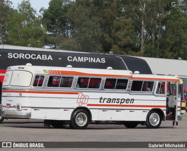 Transpen Transporte Coletivo e Encomendas 16 na cidade de Curitiba, Paraná, Brasil, por Gabriel Michalski. Número da foto: #10058449.