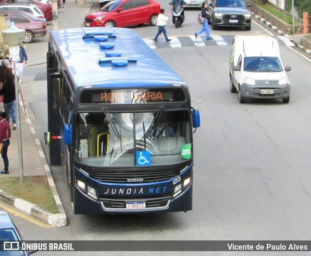 Jundiá Transportadora Turistica 1213 na cidade de São Roque, São Paulo, Brasil, por Vicente de Paulo Alves. ID da foto: 10062854.