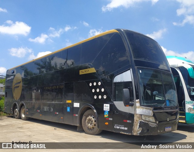 Ônibus Particulares 520 na cidade de São Paulo, São Paulo, Brasil, por Andrey  Soares Vassão. ID da foto: 10061091.