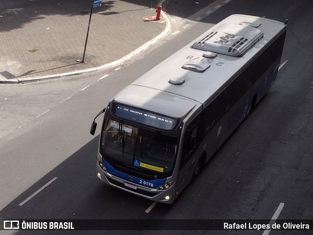 Cooperativa Fênix > Spencer Transporte 2 5178 na cidade de São Paulo, São Paulo, Brasil, por Rafael Lopes de Oliveira. Número da foto: #10063354.