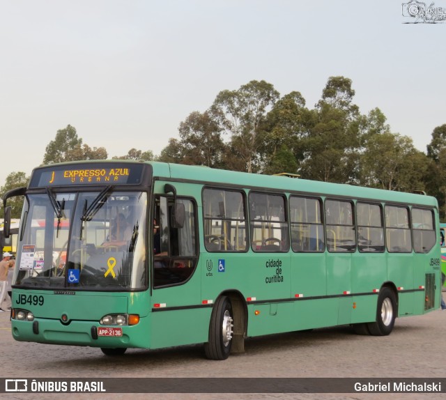 Expresso Azul JB499 na cidade de Curitiba, Paraná, Brasil, por Gabriel Michalski. ID da foto: 10061856.