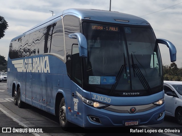 Viação Águia Branca 33030 na cidade de São Paulo, São Paulo, Brasil, por Rafael Lopes de Oliveira. Número da foto: #10061092.