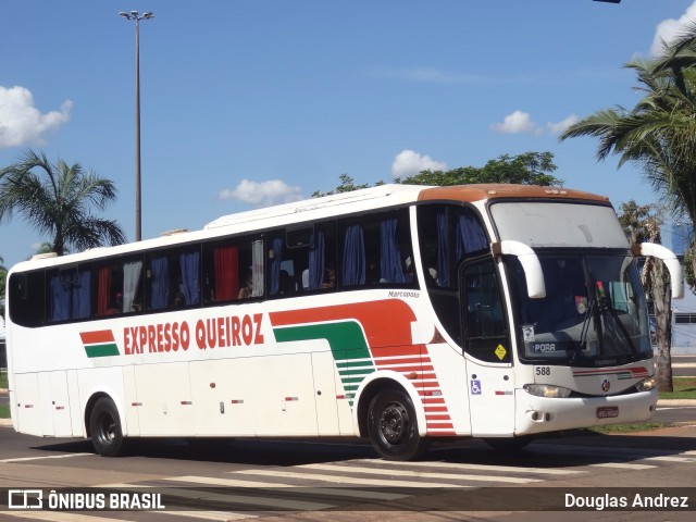 Expresso Queiroz 588 na cidade de Campo Grande, Mato Grosso do Sul, Brasil, por Douglas Andrez. ID da foto: 10062269.