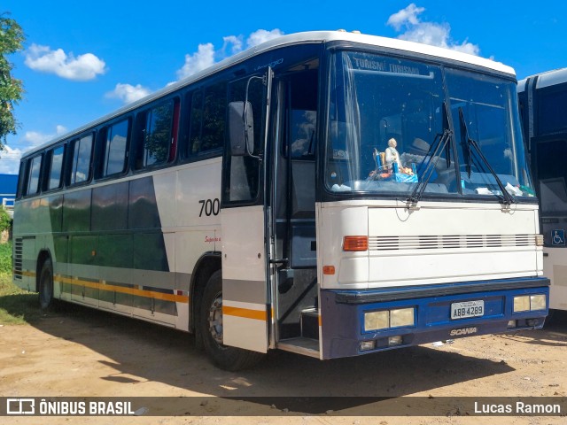Ônibus Particulares 7000 na cidade de Serra Talhada, Pernambuco, Brasil, por Lucas Ramon. Número da foto: #10065183.