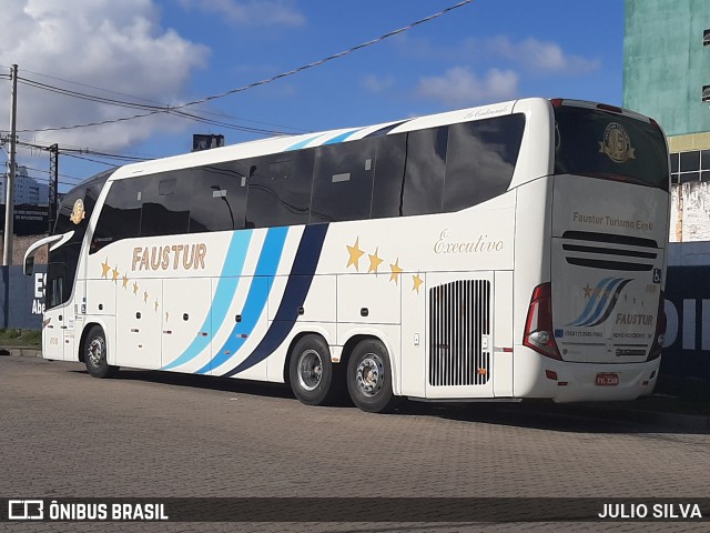 Faustur Turismo 600 na cidade de Porto Alegre, Rio Grande do Sul, Brasil, por JULIO SILVA. ID da foto: 10070437.