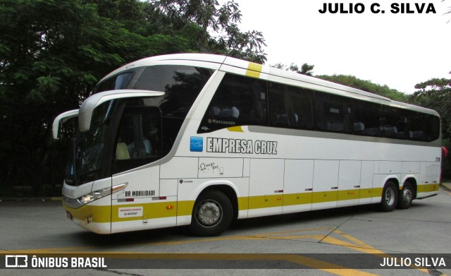 Empresa Cruz 21701 na cidade de São Paulo, São Paulo, Brasil, por JULIO SILVA. Número da foto: #10070063.