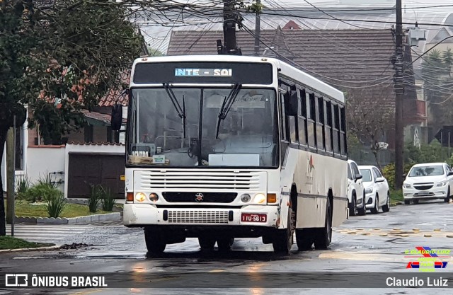 Viação Canelense 17 na cidade de Canela, Rio Grande do Sul, Brasil, por Claudio Luiz. Número da foto: #10070376.