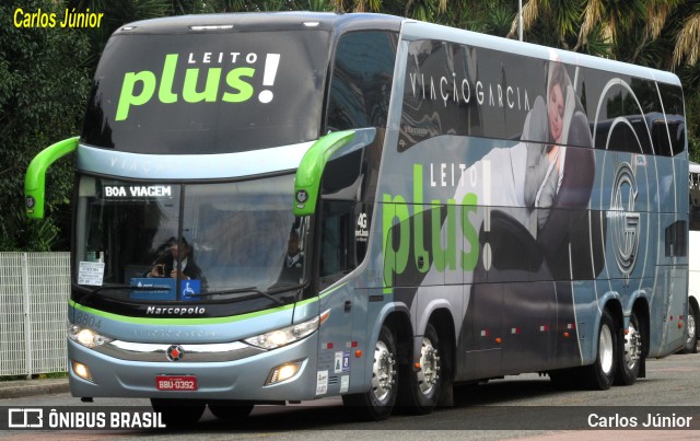 Viação Garcia 8804 na cidade de Curitiba, Paraná, Brasil, por Carlos Júnior. Número da foto: #10070235.