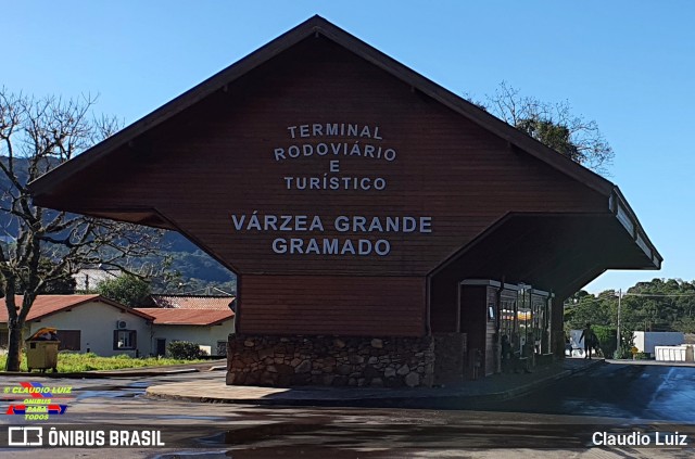 Terminais Rodoviários e Urbanos TERMINAL RODOVIÁRIO E TURÍSTICO VÁRZEA GRANDE GRAMADO na cidade de Gramado, Rio Grande do Sul, Brasil, por Claudio Luiz. ID da foto: 10073323.