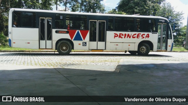 Viação Princesa da Serra 208 na cidade de Valença, Rio de Janeiro, Brasil, por Vanderson de Oliveira Duque. Número da foto: #10073216.