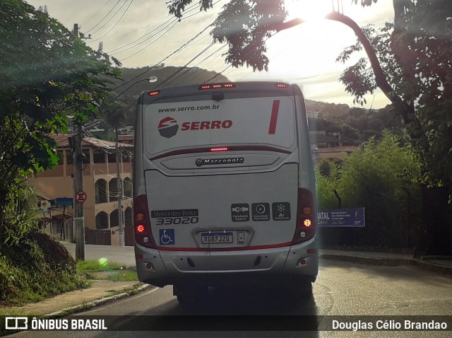 Viação Serro 33020 na cidade de Nova Lima, Minas Gerais, Brasil, por Douglas Célio Brandao. Número da foto: #10070876.