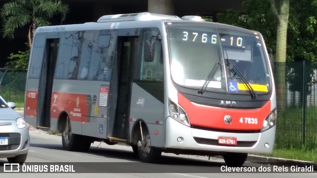 Pêssego Transportes 4 7835 na cidade de São Paulo, São Paulo, Brasil, por Cleverson dos Reis Giraldi. ID da foto: 10074714.