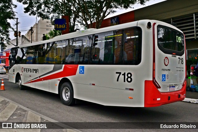 Viação Fervima 718 na cidade de Taboão da Serra, São Paulo, Brasil, por Eduardo Ribeiro. Número da foto: #10074221.