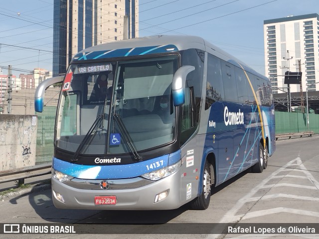 Viação Cometa 14137 na cidade de São Paulo, São Paulo, Brasil, por Rafael Lopes de Oliveira. ID da foto: 10138965.