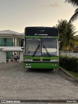 Ônibus Particulares 8020 na cidade de Porto Seguro, Bahia, Brasil, por Marco Silva. ID da foto: :id.