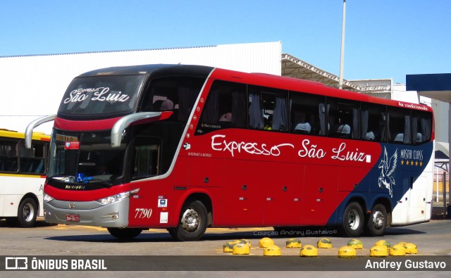 Expresso São Luiz 7790 na cidade de Goiânia, Goiás, Brasil, por Andrey Gustavo. Número da foto: #10173261.