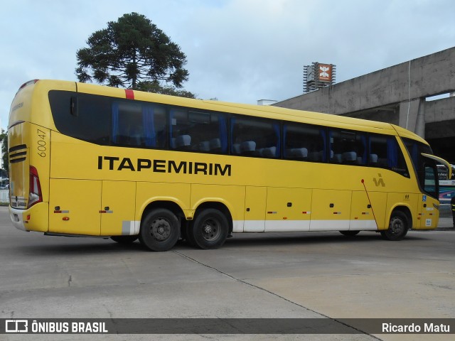 Viação Itapemirim 60047 na cidade de Curitiba, Paraná, Brasil, por Ricardo Matu. ID da foto: 10174290.