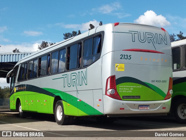 Turin Transportes 2135 na cidade de Ouro Branco, Minas Gerais, Brasil, por Daniel Gomes. Número da foto: #10173400.