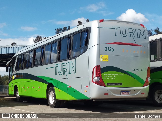 Turin Transportes 2135 na cidade de Ouro Branco, Minas Gerais, Brasil, por Daniel Gomes. ID da foto: 10173400.