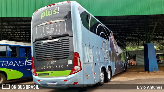 Viação Garcia 88107 na cidade de Cianorte, Paraná, Brasil, por Elvio Antunes. Número da foto: #10177155.