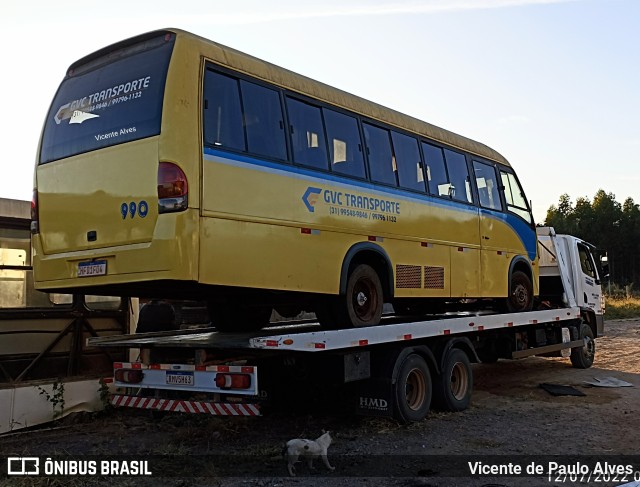 Ônibus Particulares 990 na cidade de Santo Antônio do Monte, Minas Gerais, Brasil, por Vicente de Paulo Alves. ID da foto: 10176657.