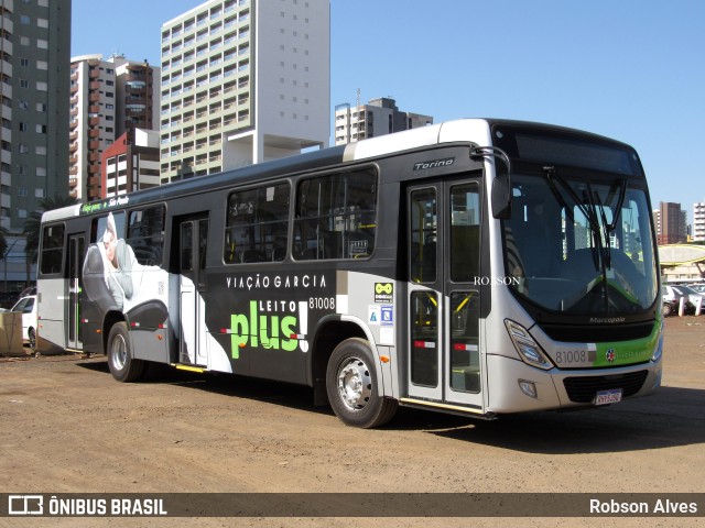Viação Garcia 81008 na cidade de Maringá, Paraná, Brasil, por Robson Alves. Número da foto: #10182419.