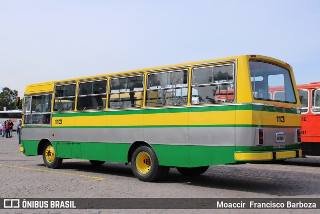 Ônibus Particulares 113 na cidade de Curitiba, Paraná, Brasil, por Moaccir  Francisco Barboza. ID da foto: 10185485.