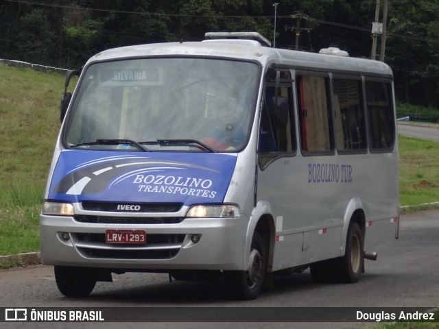 Bozolino Tur 1293 na cidade de Anápolis, Goiás, Brasil, por Douglas Andrez. Número da foto: #10185737.